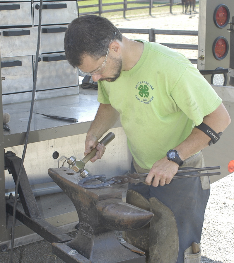 Dean Moshier's swing out anvil Dean Moshier's swing out anvil