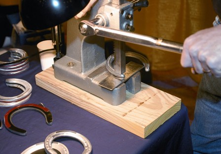 Demonstration of McKinlay Yasha shoe