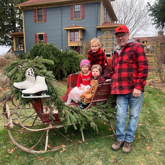 Ehlert-Christmas-Trees-Family